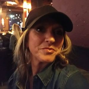 Meet your Posher, Lynn